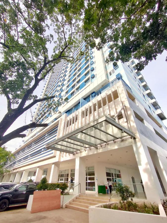 Quince Studio W/ Balcony Orochi Staycation Ph At Loop Tower Cdo Cagayan de Oro Zewnętrze zdjęcie